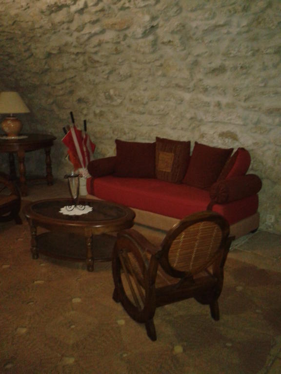 Le Chateau Des Estubiers Acomodação com café da manhã Sérignan-du-Comtat Exterior foto